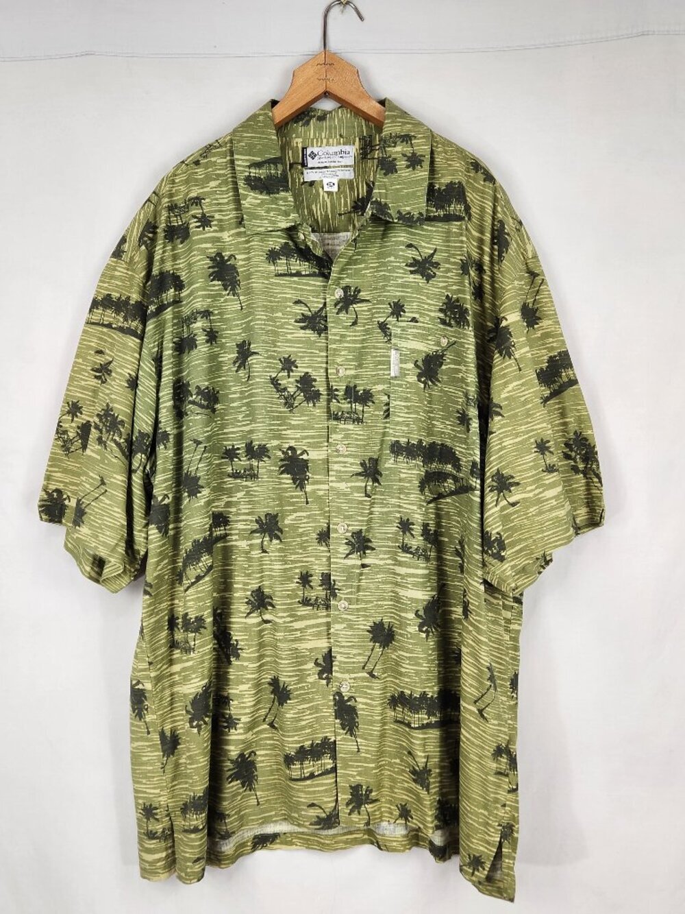 Columbia Hawaiian Button Down Shirt Men's XXL Green Tropical Vacation Beach
